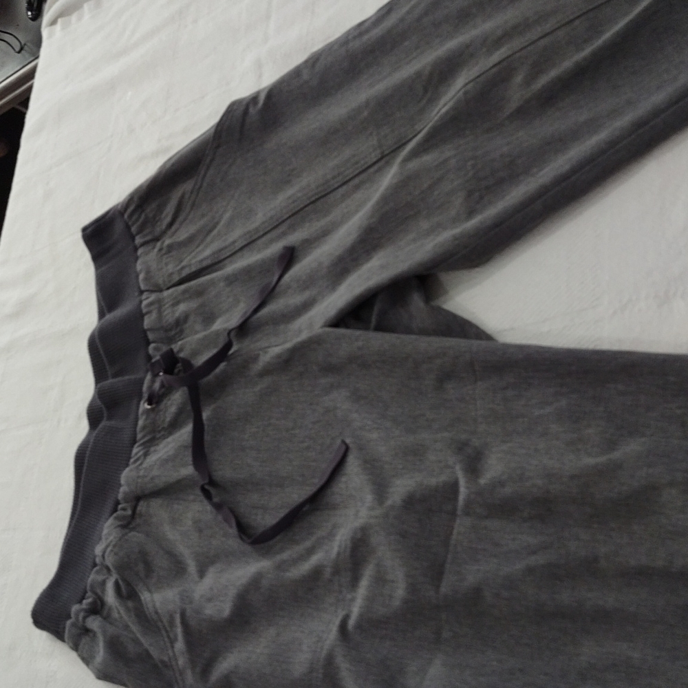 Women's joggers